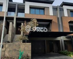 Rumah Luxury Modern Tanpa Renovasi di BSD City Tangerang Rumah Luxury Modern Tanpa Renovasi di BSD City Tangerang