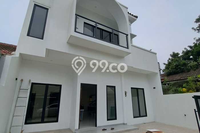 Ready to Use! Luxury House LT 135m2 Desain Elegan di BSD Kencana Loka Ready to Use! Luxury House LT 135m2 Desain Elegan di BSD Kencana Loka