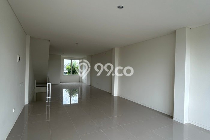 Ruko Dijual di Tamalanrea Makassar dengan Luas Bangunan 230m2 Ruko Dijual di Tamalanrea Makassar dengan Luas Bangunan 230m2