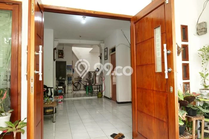 Dijual Rumah Strategis Bagus Punya 3 KT di Sidoarjo Sidoarjo - Dijual Rumah Strategis Bagus Punya 3 KT di Sidoarjo Sidoarjo -