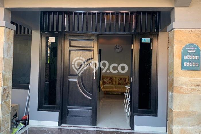 For Sale Rumah 4 Kamar Lokasi Ideal Bagus dan Strategis di Taman For Sale Rumah 4 Kamar Lokasi Ideal Bagus dan Strategis di Taman