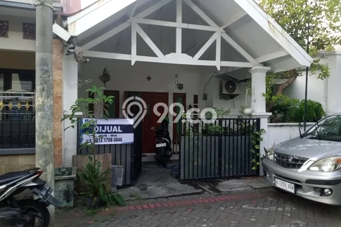 Dijual Rumah Strategis Bagus Punya 3 KT di Sidoarjo Sidoarjo - Dijual Rumah Strategis Bagus Punya 3 KT di Sidoarjo Sidoarjo -