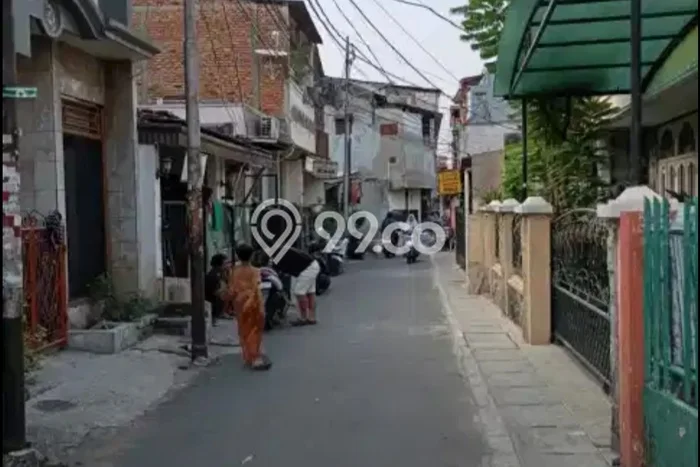 Rumah Luas Asri 2 KT Siap Pakai di Sumur Batu Jakarta Pusat Rumah Luas Asri 2 KT Siap Pakai di Sumur Batu Jakarta Pusat