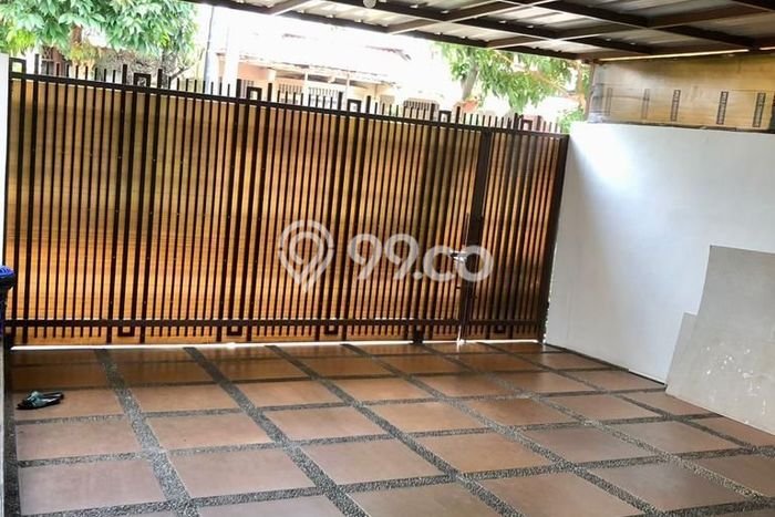 Jual Rumah Mewah Megah Dengan View Cantik di Sektor 3 - Bintaro, Jakarta Selatan Jual Rumah Mewah Megah Dengan View Cantik di Sektor 3 - Bintaro, Jakarta Selatan