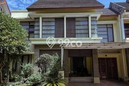 Jual Rumah Luas Megah Dengan View Cantik di Bintaro, Tangerang Selatan Jual Rumah Luas Megah Dengan View Cantik di Bintaro, Tangerang Selatan