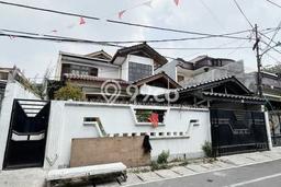 For Sale Rumah Elit Exclusive di Matraman, Jakarta Timur For Sale Rumah Elit Exclusive di Matraman, Jakarta Timur