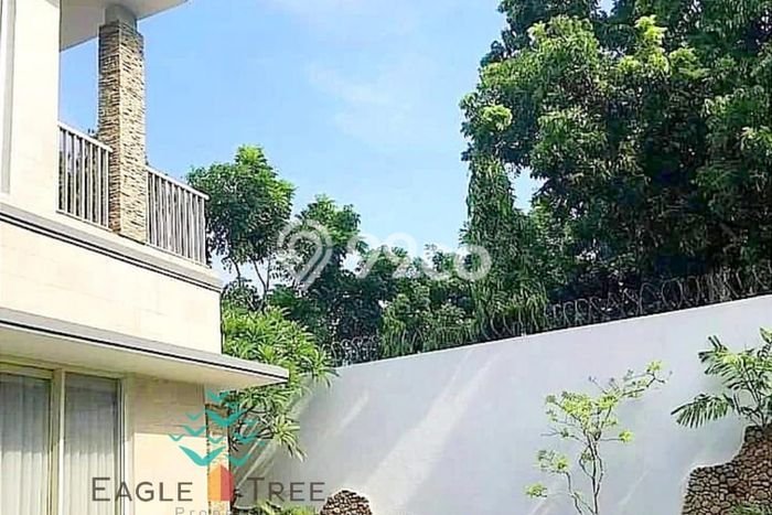 Rumah Luxury Modern Siap Huni di Sektor 9-Bintaro Tangerang Selatan Rumah Luxury Modern Siap Huni di Sektor 9-Bintaro Tangerang Selatan