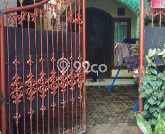 Jual Rumah Strategis Bagus Punya 3 KT di Kembangan Jakarta Barat SHM Jual Rumah Strategis Bagus Punya 3 KT di Kembangan Jakarta Barat SHM