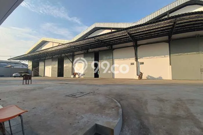 Gudang disewakan lokasi strategis Cengkareng Jakarta Barat 450m2 Gudang disewakan lokasi strategis Cengkareng Jakarta Barat 450m2
