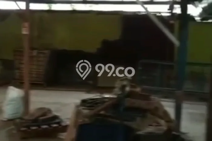 Unit Gudang Disewa Lokasi Kembangan, Jakarta Barat Spesifikasi Luas Bangunan 400m2 Unit Gudang Disewa Lokasi Kembangan, Jakarta Barat Spesifikasi Luas Bangunan 400m2