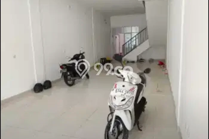 Ruko Disewakan Lokasi Ciledug Tangerang Harga Spesial! Ruko Disewakan Lokasi Ciledug Tangerang Harga Spesial!