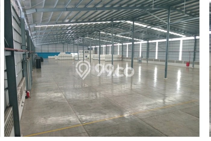 Disewakan Gudang di Kawasan Ramai Cibitung Luas 5812m2 Disewakan Gudang di Kawasan Ramai Cibitung Luas 5812m2