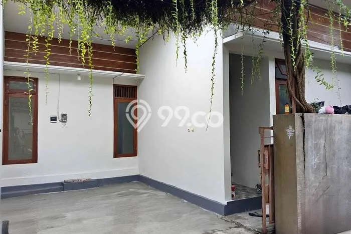 Disewakan! Rumah 3 Kamar Tidur &
2 Kamar Mandi di Renon, Denpasar Disewakan! Rumah 3 Kamar Tidur &
2 Kamar Mandi di Renon, Denpasar