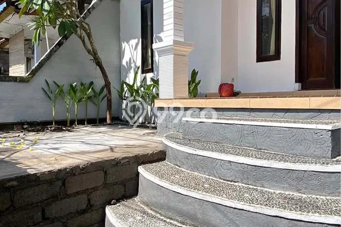Disewakan! Rumah 2 Kamar Tidur &
1 Kamar Mandi di Ungasan, Badung Disewakan! Rumah 2 Kamar Tidur &
1 Kamar Mandi di Ungasan, Badung