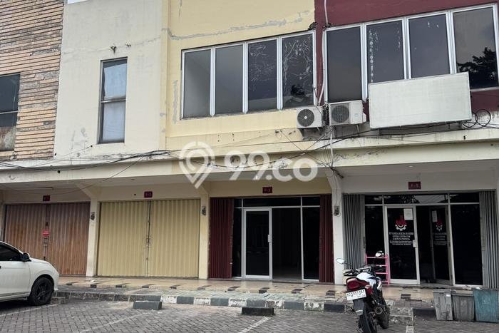 Ruko disewakan lokasi strategis Telukjambe Timur Karawang 120m2 Ruko disewakan lokasi strategis Telukjambe Timur Karawang 120m2