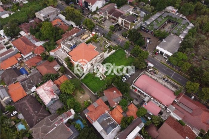 Tanah Komersial di Mampang, Luas 535m², Pinggir Jalan Tanah Komersial di Mampang, Luas 535m², Pinggir Jalan