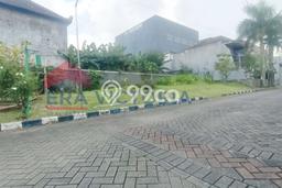 Lahan Strategis di Lawang Dijual dengan Luas 307m2 Lahan Strategis di Lawang Dijual dengan Luas 307m2