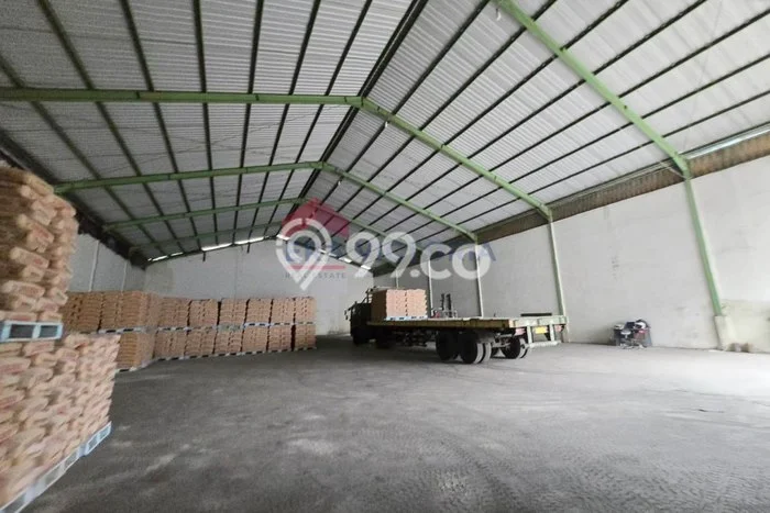 Gudang Disewakan di Pakisaji, Luas 783m2m², Lokasi Komersial Gudang Disewakan di Pakisaji, Luas 783m2m², Lokasi Komersial