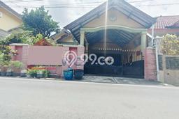 Dijual Rumah 6 Kamar Lokasi Strategis Nyaman dan Strategis di Lowokwaru Dijual Rumah 6 Kamar Lokasi Strategis Nyaman dan Strategis di Lowokwaru