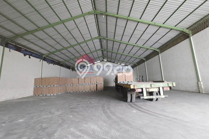 Gudang Disewakan di Pakisaji, Luas 783m2m², Lokasi Komersial Gudang Disewakan di Pakisaji, Luas 783m2m², Lokasi Komersial