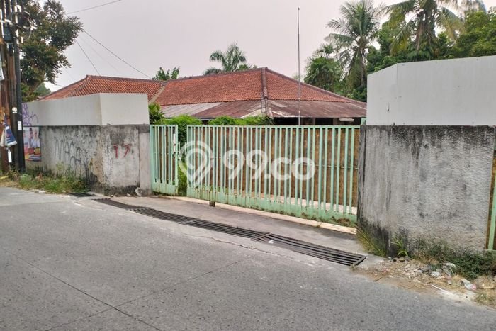 Rumah Elit Modern Tanpa Renovasi di Pangkalan Jati Depok Rumah Elit Modern Tanpa Renovasi di Pangkalan Jati Depok