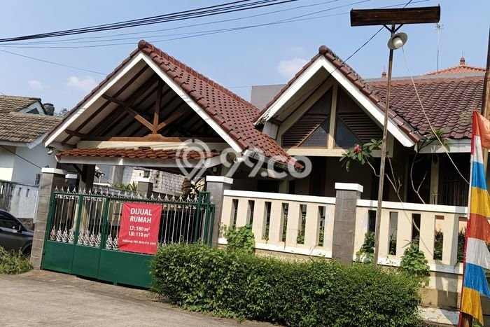Dijual Rumah 3 Kamar Lokasi Strategis Bagus dan Strategis di Pancoran Mas Dijual Rumah 3 Kamar Lokasi Strategis Bagus dan Strategis di Pancoran Mas