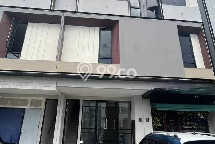 Ruko disewakan lokasi strategis Citraland Surabaya 260m2 Ruko disewakan lokasi strategis Citraland Surabaya 260m2
