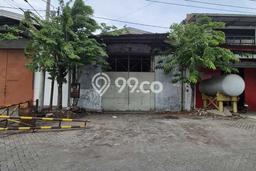 AREA PREMIUM! Gudang di Margomulyo, Luas 300m2m², Kawasan Bisnis AREA PREMIUM! Gudang di Margomulyo, Luas 300m2m², Kawasan Bisnis