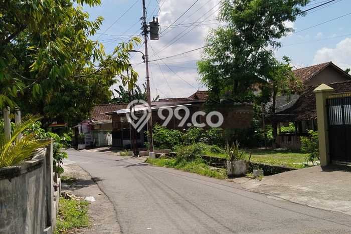Lahan Dijual Lokasi Banguntapan, Bantul dengan Luas Tanah 1328m2 dan Status SHM Lahan Dijual Lokasi Banguntapan, Bantul dengan Luas Tanah 1328m2 dan Status SHM