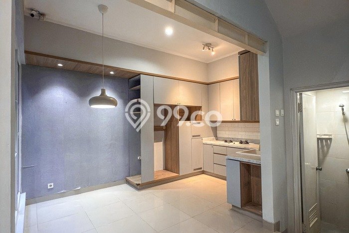 Rumah Strategis Modern Lb 100m2 di Serpong, Tangerang Selatan Rumah Strategis Modern Lb 100m2 di Serpong, Tangerang Selatan