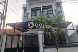 Hunian Impian Modern! Rumah 2 Lantai area , Bandung, Luas 114m2m² Bangunan 135m2m² Hunian Impian Modern! Rumah 2 Lantai area , Bandung, Luas 114m2m² Bangunan 135m2m²