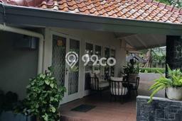 Dijual Rumah Luas Elegan Dengan View Cantik di Sayap Dago, Bandung Dijual Rumah Luas Elegan Dengan View Cantik di Sayap Dago, Bandung