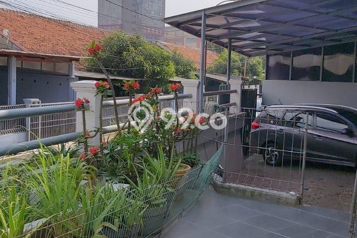 Rumah Elit LB 250m2 Siap Huni Desain Elegan di Pasteur, Bandung Rumah Elit LB 250m2 Siap Huni Desain Elegan di Pasteur, Bandung