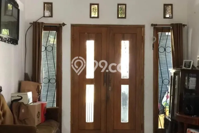Dijual Rumah 5 Kamar Lokasi Ideal Nyaman dan Strategis di Margahayu Dijual Rumah 5 Kamar Lokasi Ideal Nyaman dan Strategis di Margahayu