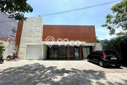 LOKASI STRATEGIS! Ruko di Burangrang, Luas 430m², Pusat Bisnis, Jalan Utama LOKASI STRATEGIS! Ruko di Burangrang, Luas 430m², Pusat Bisnis, Jalan Utama