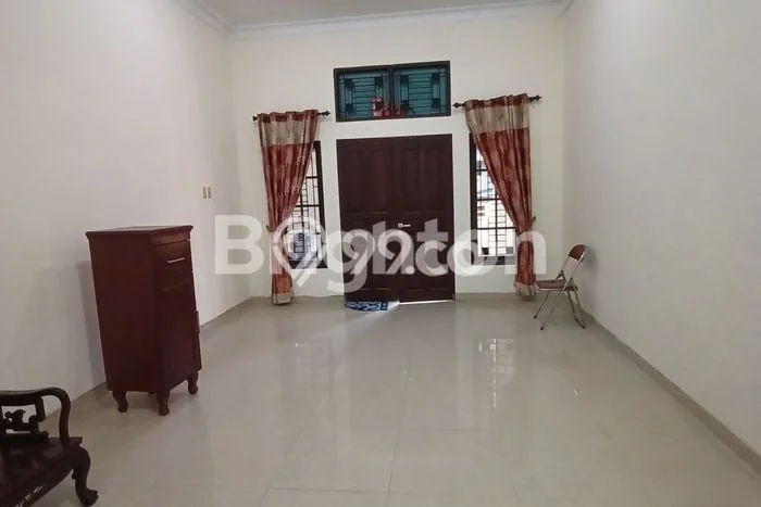 Siap Huni Rumah Mewah 5 Kamar di Percut Sei Tuan Dekat ke Mana Saja Siap Huni Rumah Mewah 5 Kamar di Percut Sei Tuan Dekat ke Mana Saja