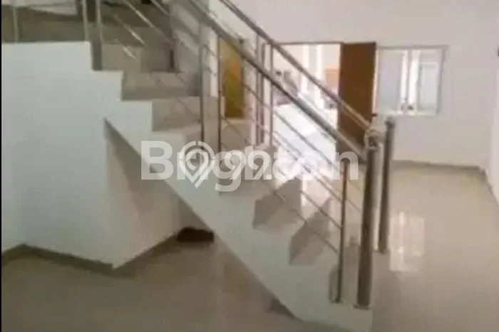 Ruko Disewa di Medan dengan LB 166m2 Area Komersial Ramai Ruko Disewa di Medan dengan LB 166m2 Area Komersial Ramai