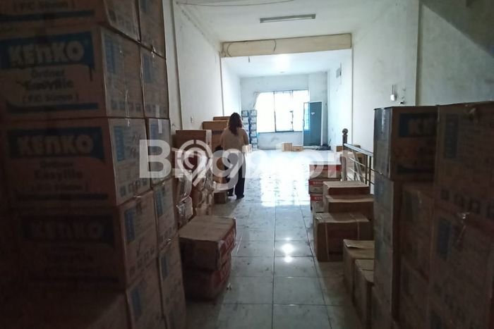 Ruko Bagus LT 80m2 LB 320m2 Dijual di Medan Timur Medan Ruko Bagus LT 80m2 LB 320m2 Dijual di Medan Timur Medan