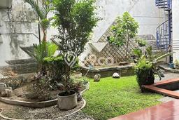 Rumah Lokasi Strategis kawasan Sukomanunggal, Surabaya, LT 600m2m² LB 430m2m² Rumah Lokasi Strategis kawasan Sukomanunggal, Surabaya, LT 600m2m² LB 430m2m²