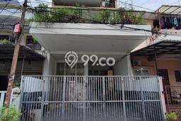 Rumah Strategis Modern Lb 276m2 di Kelapa Gading, Jakarta Utara Rumah Strategis Modern Lb 276m2 di Kelapa Gading, Jakarta Utara