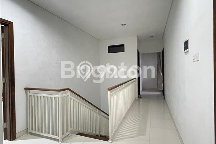 Lokasi strategis! Rumah siap huni dikontrakkan di Kartosuro LB 250m2 Lokasi strategis! Rumah siap huni dikontrakkan di Kartosuro LB 250m2
