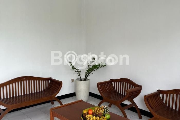 HARGA TERBAIK! Rumah di Solo Baru, 2 KM, Lingkungan Asri, LT 375m2m² LB 300m2m² HARGA TERBAIK! Rumah di Solo Baru, 2 KM, Lingkungan Asri, LT 375m2m² LB 300m2m²