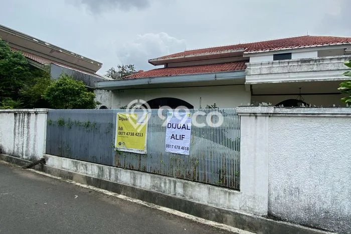 Dijual Rumah Premium dengan Fasilitas Sekitar Komplit di Kebon Jeruk, Jakarta Barat Dijual Rumah Premium dengan Fasilitas Sekitar Komplit di Kebon Jeruk, Jakarta Barat