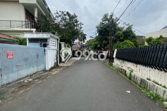 Dijual Rumah Premium dengan Fasilitas Sekitar Komplit di Kebon Jeruk, Jakarta Barat Dijual Rumah Premium dengan Fasilitas Sekitar Komplit di Kebon Jeruk, Jakarta Barat