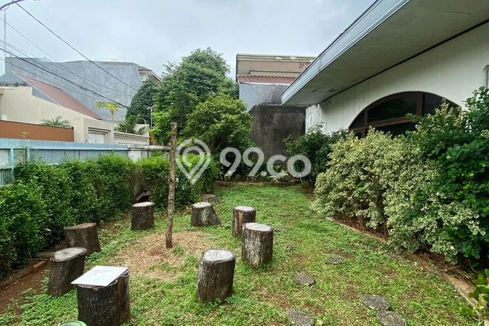 Dijual Rumah Premium dengan Fasilitas Sekitar Komplit di Kebon Jeruk, Jakarta Barat Dijual Rumah Premium dengan Fasilitas Sekitar Komplit di Kebon Jeruk, Jakarta Barat