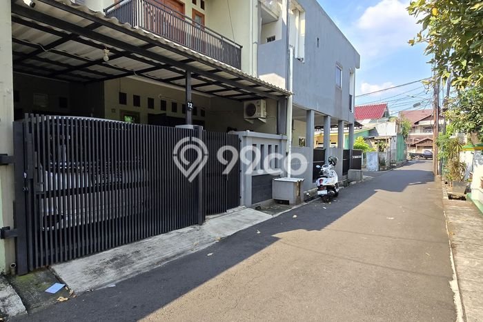 Dijual Rumah 3 Kamar Lokasi Strategis Bagus dan Strategis di Duren Sawit Dijual Rumah 3 Kamar Lokasi Strategis Bagus dan Strategis di Duren Sawit