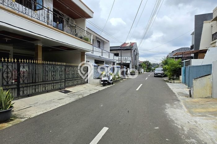 Jual Rumah Strategis Bagus Punya 3 KT di Duren Sawit Jakarta Timur SHM Jual Rumah Strategis Bagus Punya 3 KT di Duren Sawit Jakarta Timur SHM