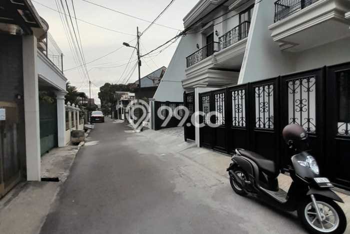 Dijual Rumah Mewah Exclusive di Duren Sawit, Jakarta Timur Dijual Rumah Mewah Exclusive di Duren Sawit, Jakarta Timur