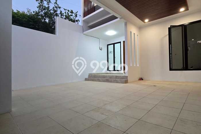 Dijual Rumah Premium dengan Fasilitas Sekitar Komplit di Duren Sawit, Jakarta Timur Dijual Rumah Premium dengan Fasilitas Sekitar Komplit di Duren Sawit, Jakarta Timur