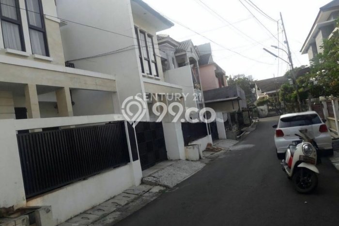 For Sale Rumah Mewah Exclusive di Cempaka Putih, Jakarta Pusat For Sale Rumah Mewah Exclusive di Cempaka Putih, Jakarta Pusat